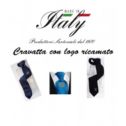Cravatta o cravattino tinta unita blu rossa personalizzata con logo ricamato